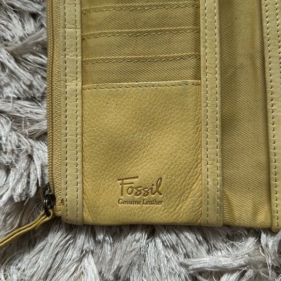 Fossil wallet, in good used condition. - Picture 4 of 5
